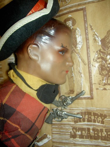 1938 LONE RANGER 16" compo. doll w/TAG, sgnd. hat, mask, belt, holsters, pistols - Picture 9 of 24