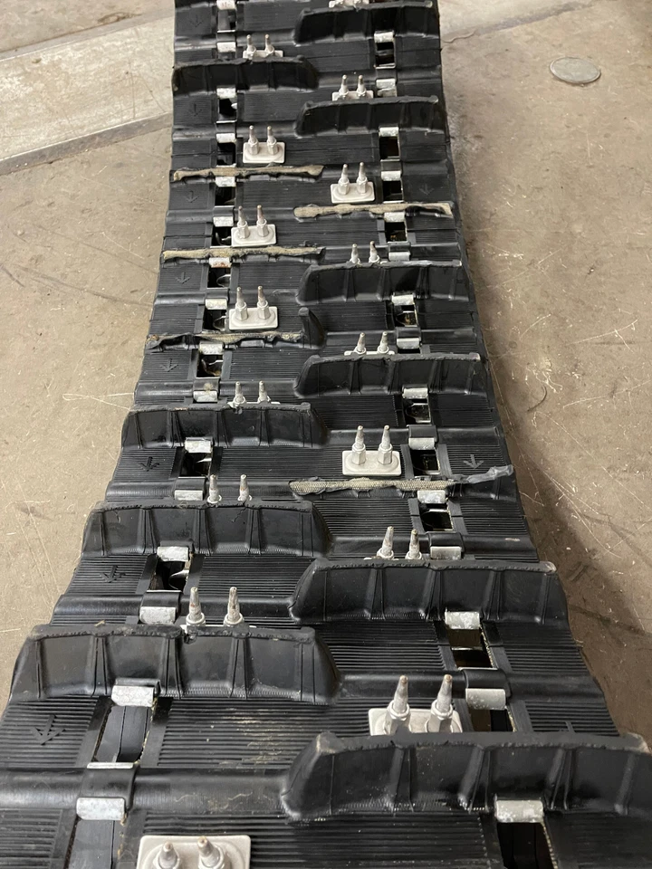 Camoplast sno cross 600rs Back Cntry Track 15" X 128"  1.75" 15x128 1.7R CHRIZ - Image 3 of 4