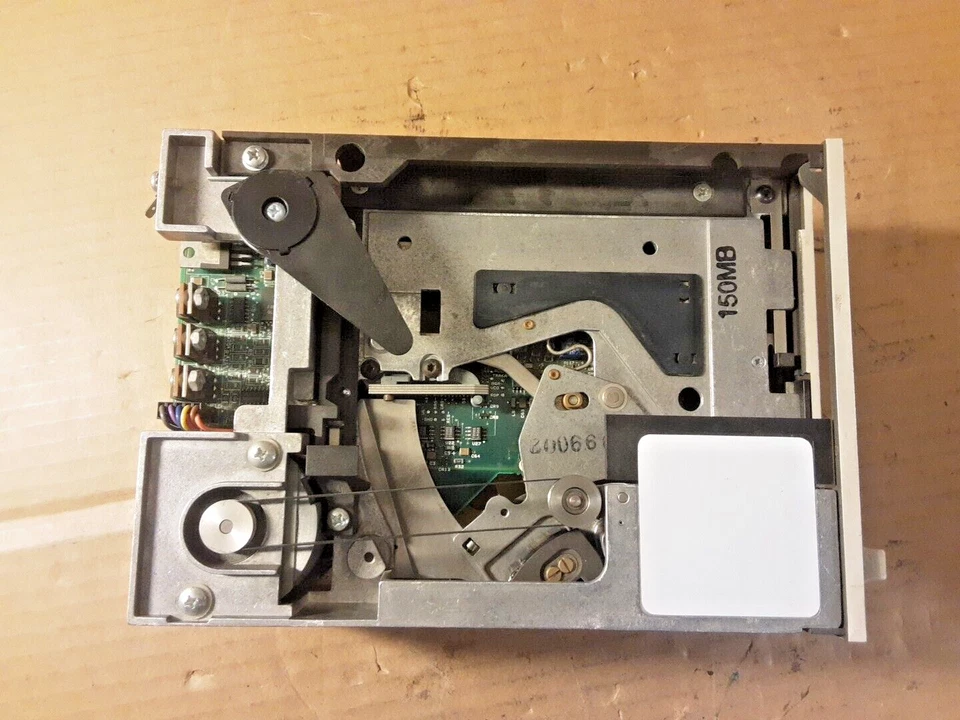 ARCHIVE viper 150MB 1/4" Tape Drive 2150S,348-16658B,22300-012 - Image 4 of 4