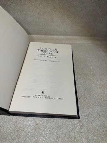 The Agatha Christie Mystery Collection-- You Pick Your Title - 第 42/525 張圖片