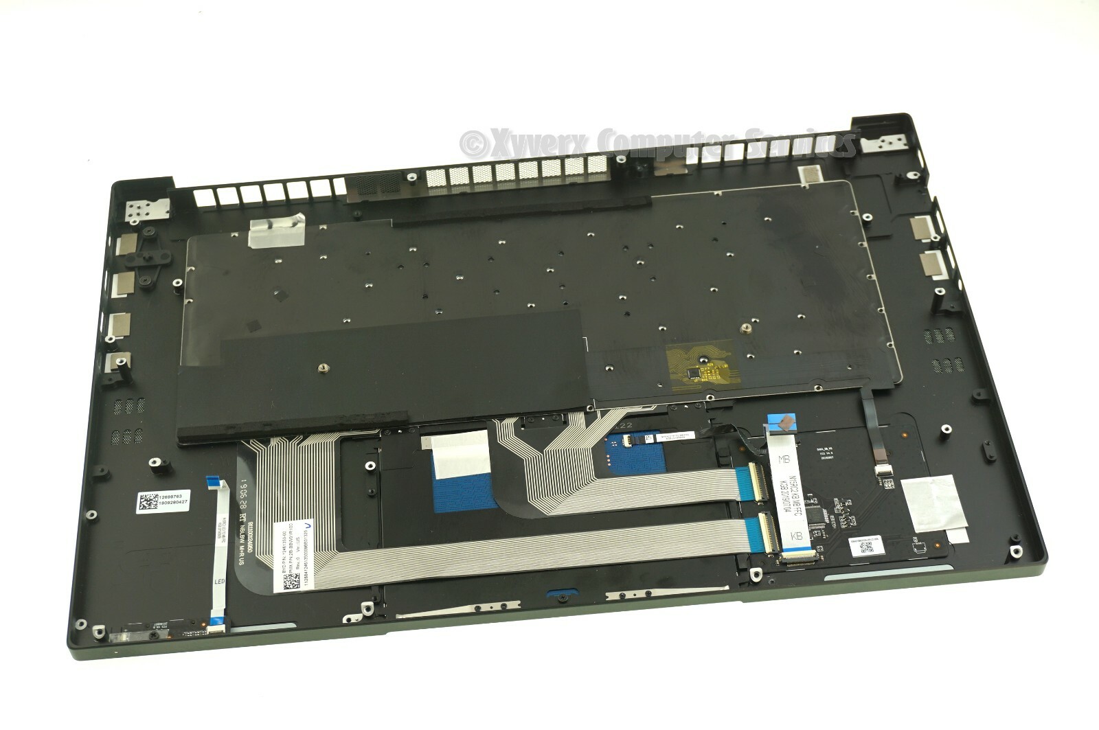 2B-BBW01R100 RAZER TOP COVER W KEYBOARD BL BLADE 15 RZ09-03006E92 (FC22)