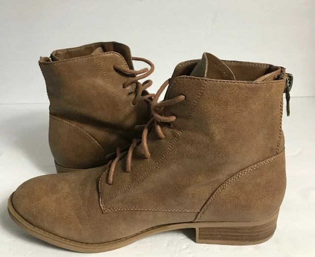 CROWN VINTAGE Woman's Size 11M Grace Faux Fur Rear Zip & Laced Ankle