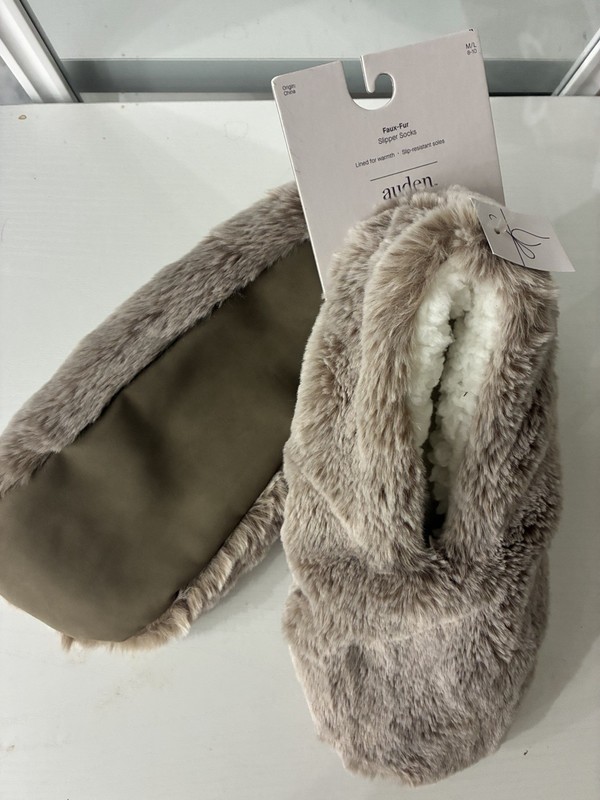 Auden Women's Faux Fur Lined Slip-On Slipper Socks Brown Size 8-10 Solid