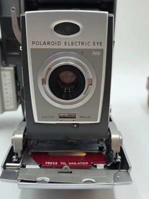 Vintage Polaroid Electric Eye Land Camera Model 900 w/ Original