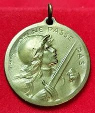 France 1916 WWI Verdun On Ne Passe Pas Bronze Medal By Vernier - FREE SHIPPING