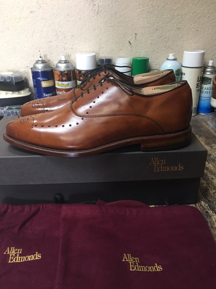Allen Edmonds Weybridge Chestnut Brown Medallion Oxford 