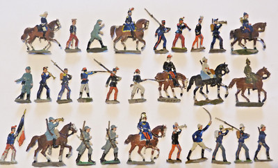 Plats D' Etain Zinnfiguren Flat Tin Figure / Lot 28 Soldats Francais