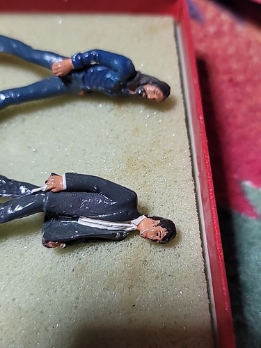 Juego de figuras vintage de peltre BEATLES ABBEY ROAD CROSSWALK con exhibición y caja original - Imagen 20 de 23