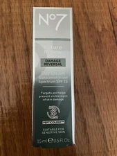 No7 Future Renew Damage Reversal DayCream Sunscreen SPF 25 0.5 oz 9/25