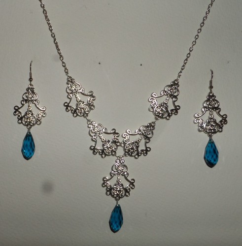 JUEGO DE PENDIENTES COLLAR BRIOLETTE AZUL PAVO REAL PLATEADO ESTILO VICTORIANO FILIGRANA - Imagen 3 de 7