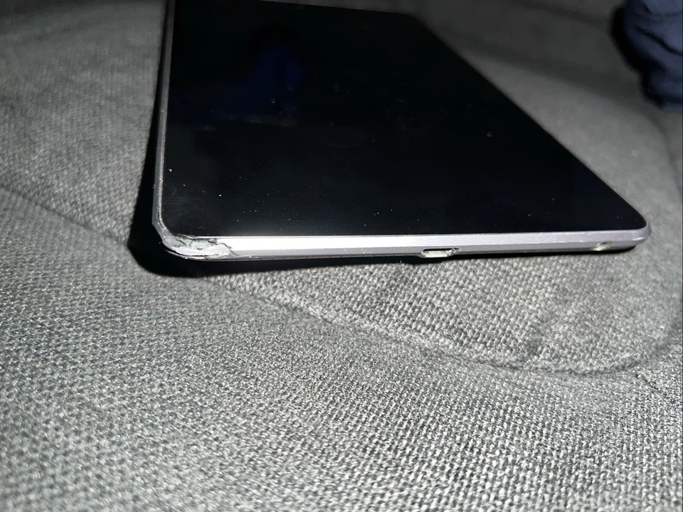 Nexus 7 32GB, Wi-Fi, 7in Grouper - Image 4 of 4