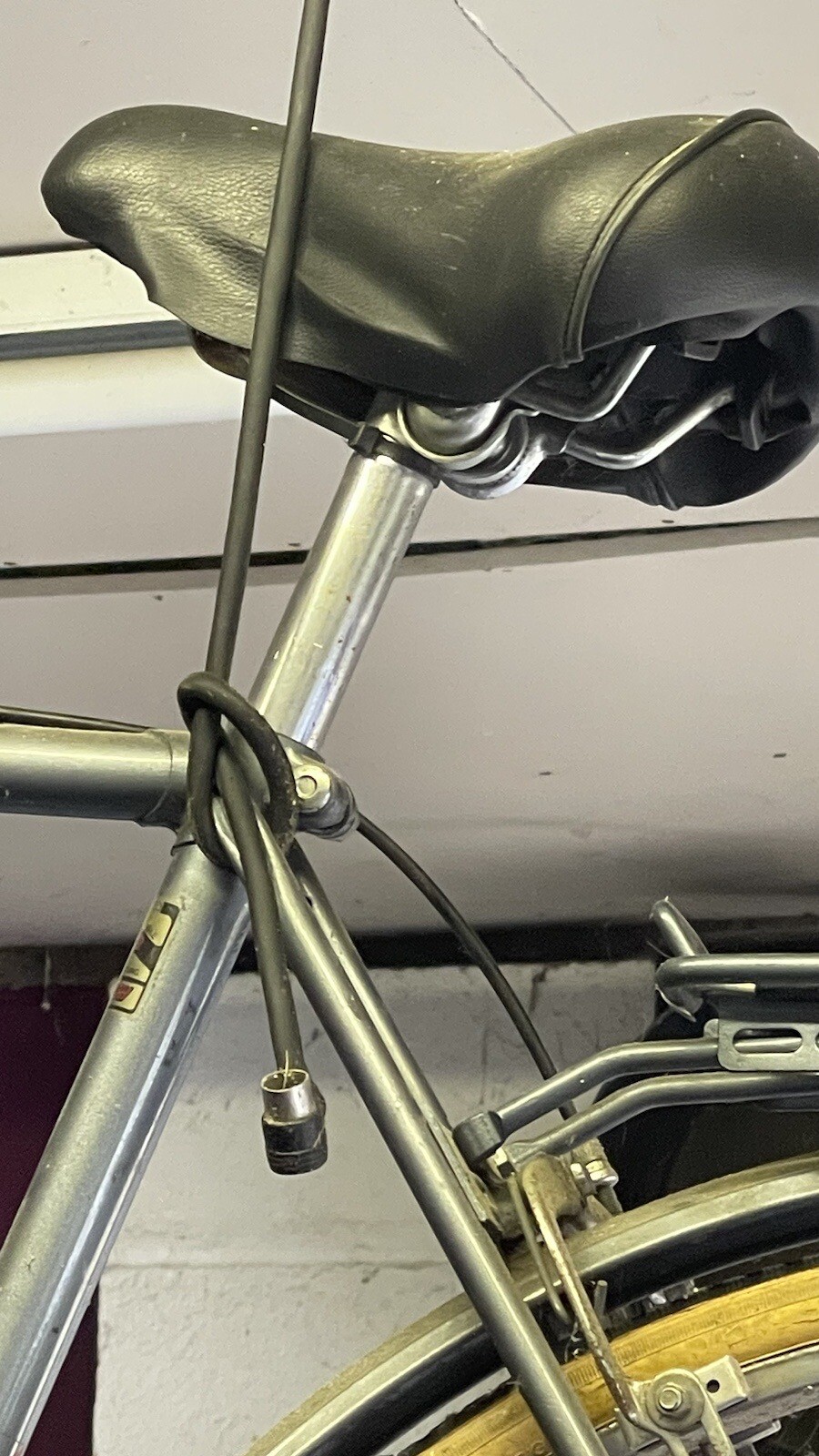 raleigh courier bike