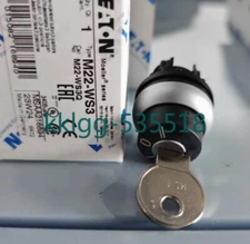 1PCS NEW EATON M22-WS3 reset self-locking button switch