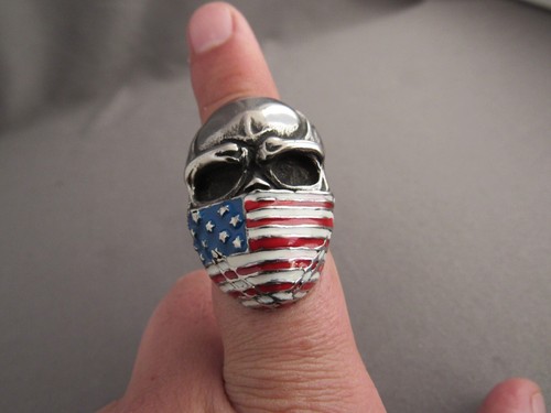 ANILLO GRUESO DE ACERO INOXIDABLE CALAVERA BANDERA AMERICANA CALAVERA MOTOCICLISTA - Imagen 7 de 8