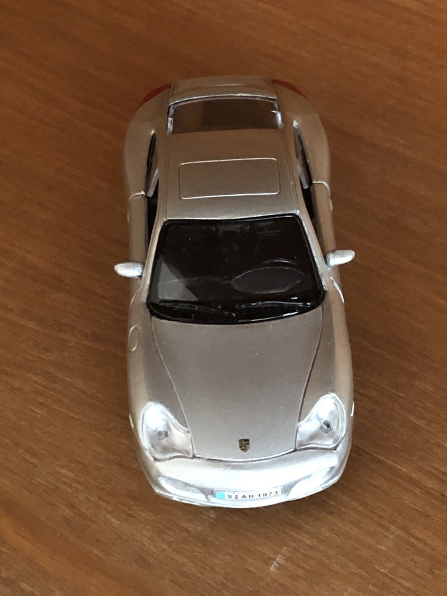 1/38 Maisto Porsche 911 Carrera 4S | eBay