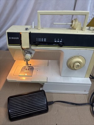 Vintage Singer Sewing Machine 6211C ZigZag Heavy Duty Metal W Pedal Works Great