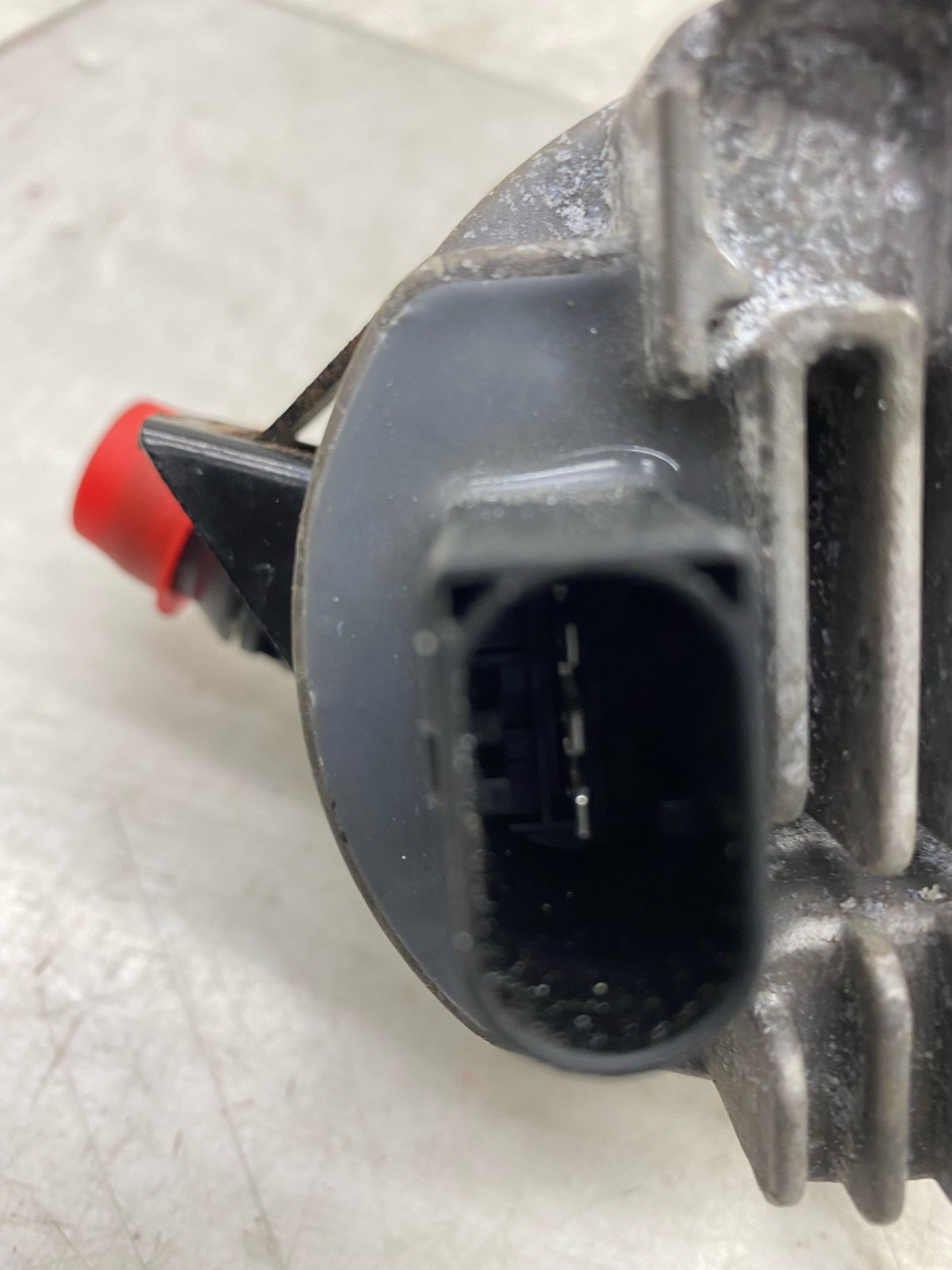 2020-2025 ASTON MARTIN DBX 4.0L RIGHT ELECTRIC AUXILIARY COOLANT WATER PUMP