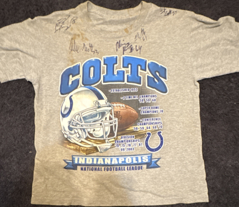 Indianapolis Colts NFL Gray Shirt Autographed Football Fan Apparel