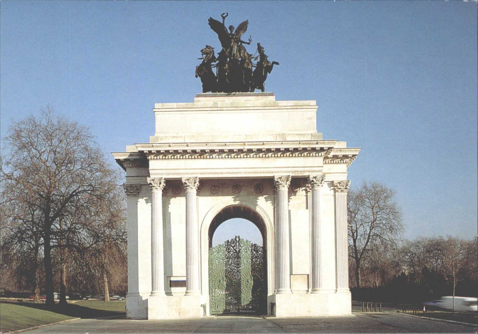 Wellington Arch Hyde Park Corner London English Heritage Postcard