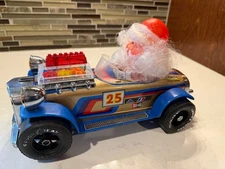 BUMP'N GO MYSTERY ACTION SANTA RACECAR BATTERY OPERATED TOY CAR GREAT CONDITION!