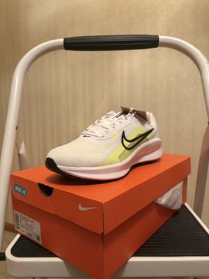 Nike Downshifter 13 Extra Wide Men's Running Mesh Low Top Sneakers White/Black