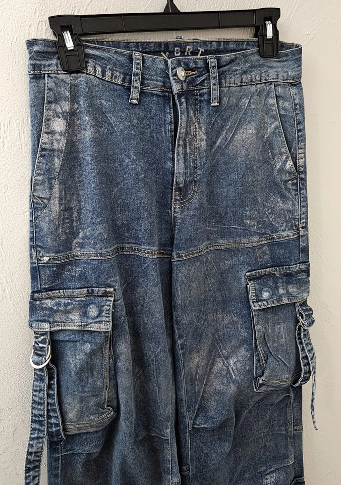 Pantalones de mezclilla cargo metálicos vibrantes VBRT para mujer talla pequeña bolsillos anchos para piernas Foto 3 de 4