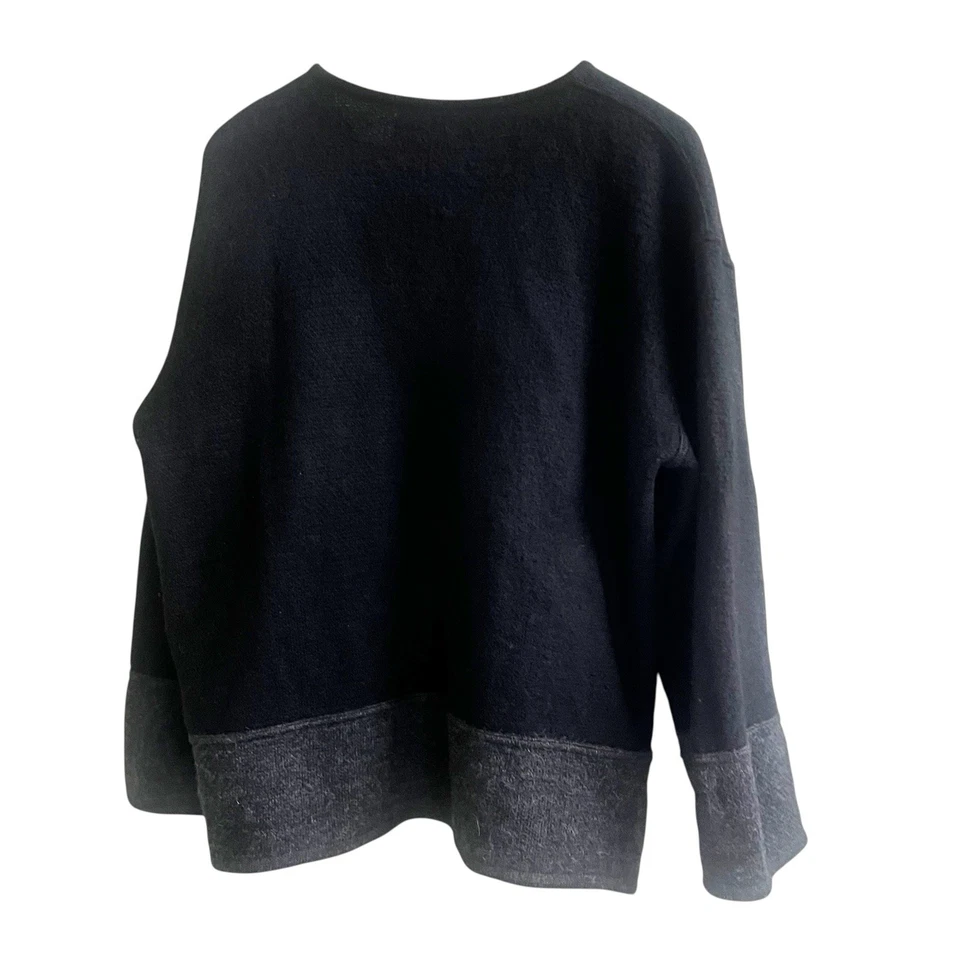 Peruvian Connection Men’s 100% Alpaca Sweater Size Medium Colorblock Black Gray  - Image 2 of 4