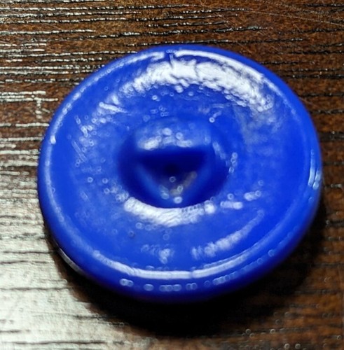 BUTTON Blue Periwinkle Glass w/Gold Outlined Hexagons NICE  - Picture 4 of 4