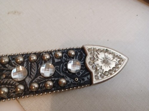 Blazin Roxx Belt Silver Tooled Leather Crystal Rhinestones Cowgirl 40" Just Belt - Picture 9 of 11