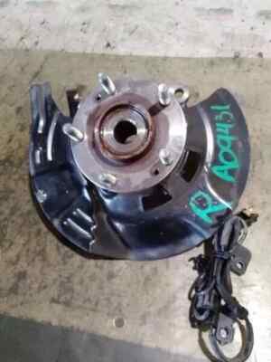 2014-2016 Kia Cadenza Passenger Right Front Spindle Knuckle USED