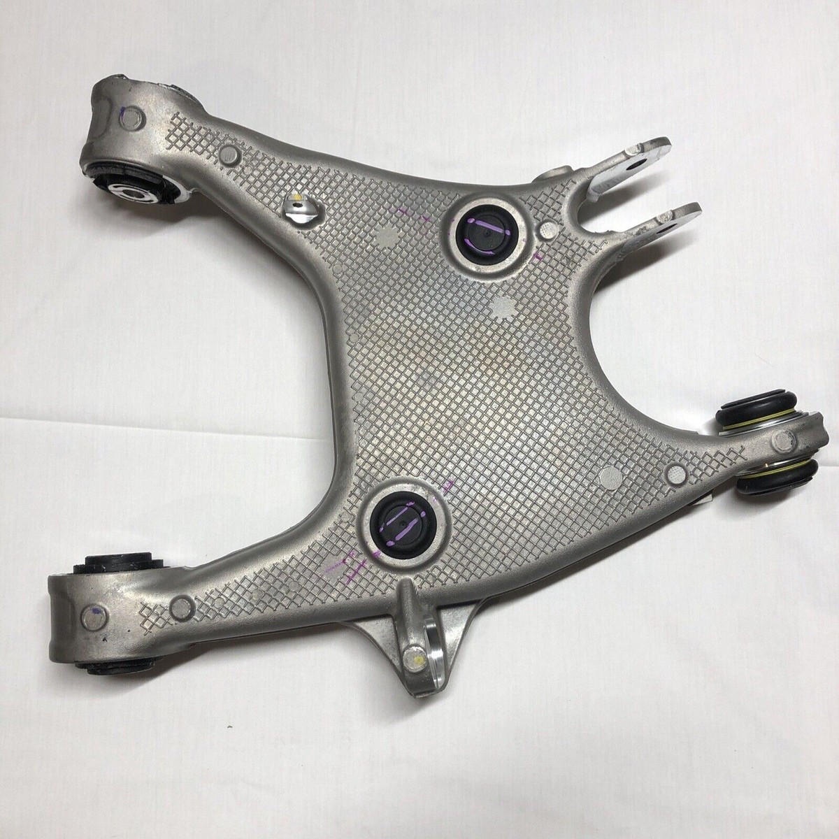 Genuine OEM Rear Right Lower Suspension Control Arm For BMW Genuine OEM Rear Right Lower Suspension Control Arm For BMW