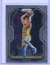 2021 Panini Prizm WNBA NO.  10 Courtney Vandersloot - Chicago Sky
