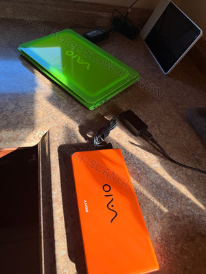 Sony Vaio Personal Computer P Series VPCP119KJ Z530 NICE CONDITION - Neon Orange