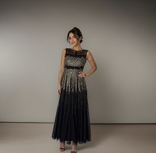 ADRIANNA PAPELL Luxury Black Sequin Formal Gown Dress Galas Weddings Size US 10