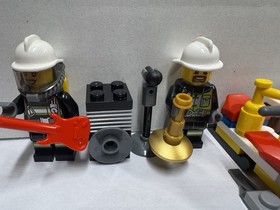 60133 LEGO City Advent Calendar Holiday Christmas Santa Claus Hockey