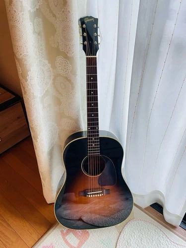 Acoustic Guitar Gibson J-45 Historic Collection Sunburst Made in 2005