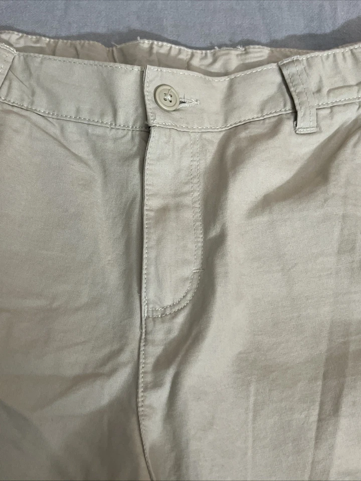 Columbia PFG Boys Youth Khaki Chino 28” Shorts 9” Inseam Size Large W/Pockets - Image 2 of 4