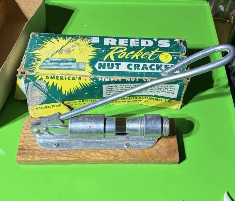 Vtg Reeds Rocket Nut Cracker Model R 300 Arkansas USA Original Box