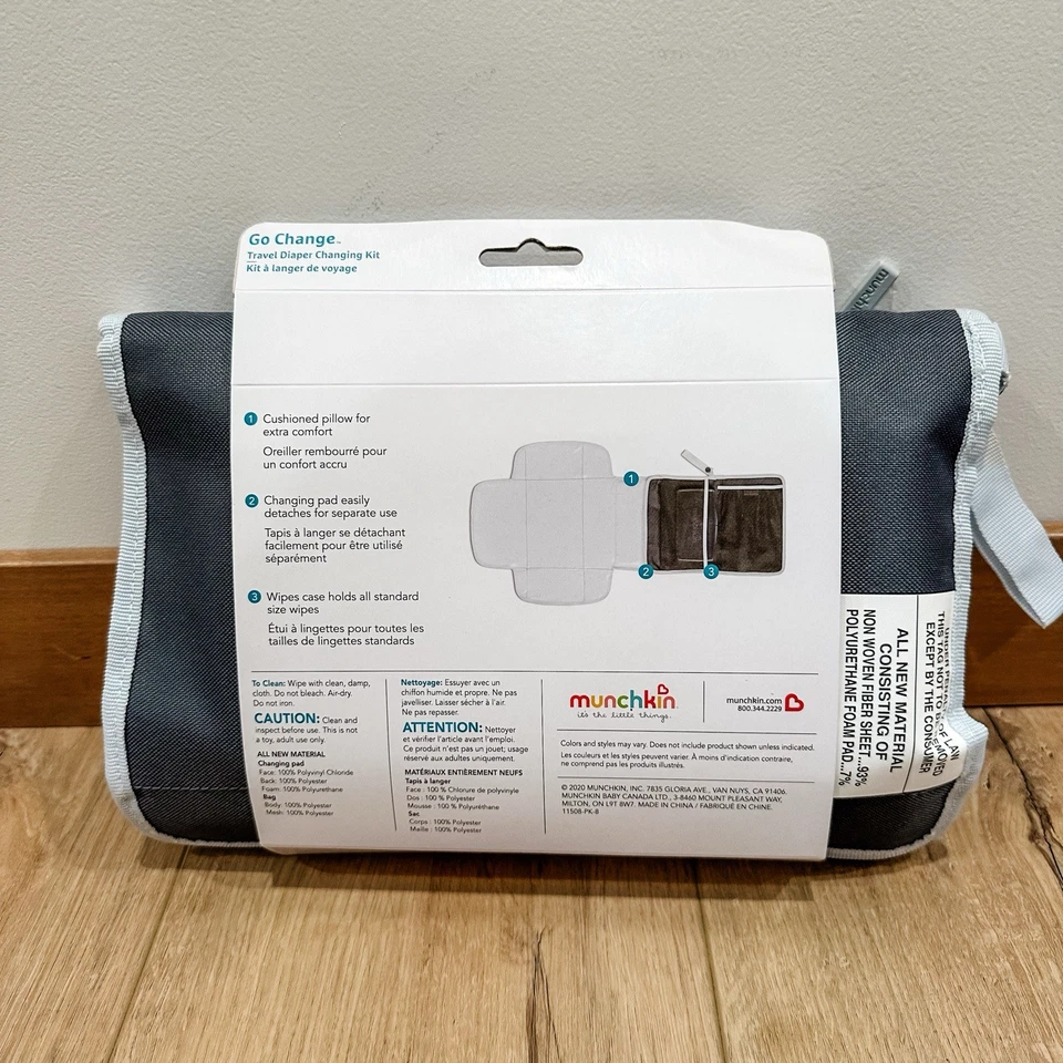 Kit de cambio de pañales de viaje Munchkin Go Change, gris con forro azul, NUEVO Foto 3 de 3