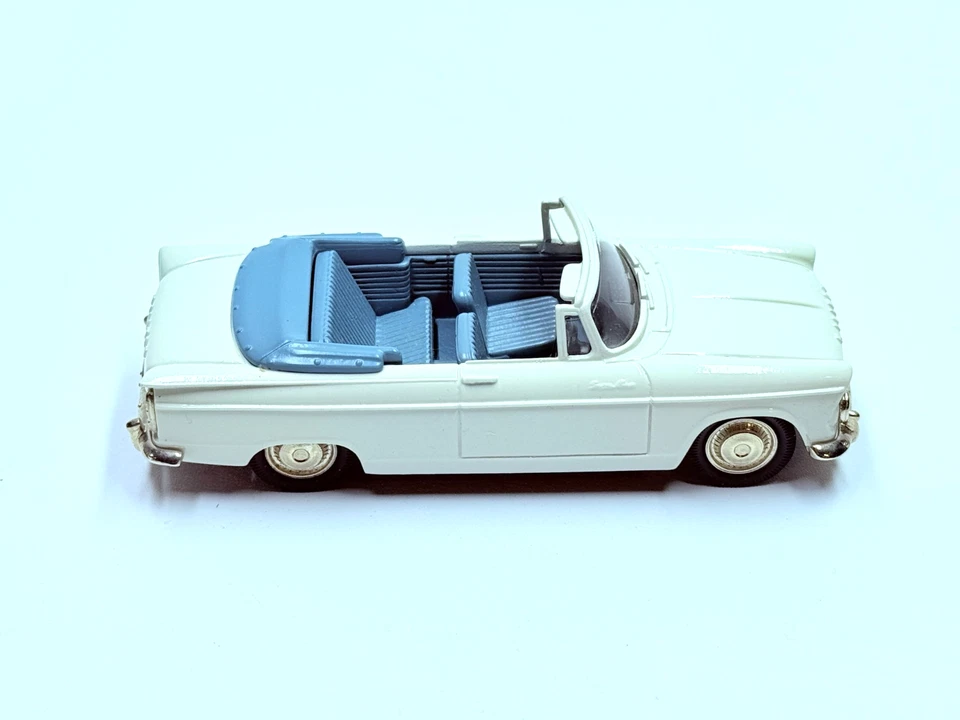 LANSDOWNE MODELS LDM. 13 1963 HILLMAN SUPERMINX CONVERTIBLE 1:43 - Изображение 3 из 4