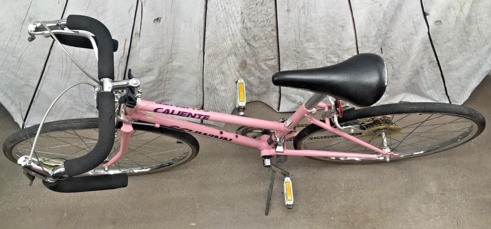 Vintage Schwinn Caliente Junior Touring Bike 20" frame Pink - Image 3 of 4