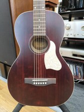 ART&LUTHERIE / ROADHOUSE TENNESSEE RED (no240...