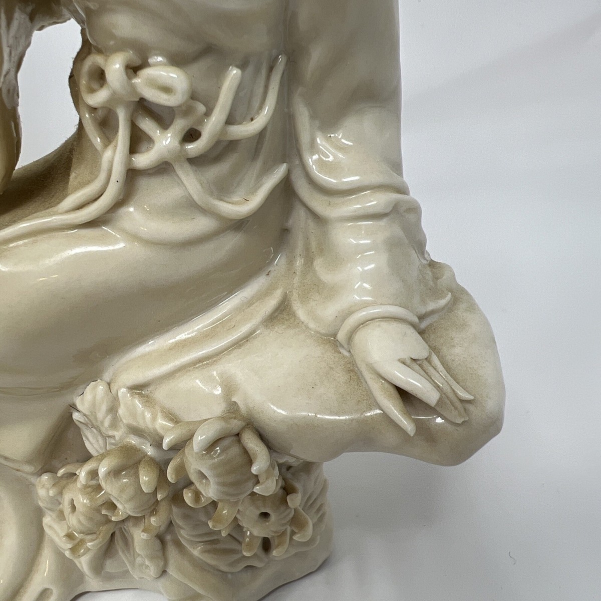 中国美術 白玉 刻猪 根付 置物 5.7cmx3.1cm(HA425) 中国美術 白玉 刻猪 根付 置物 5.7cmx3.1cm(HA423) 彫刻・オブジェ