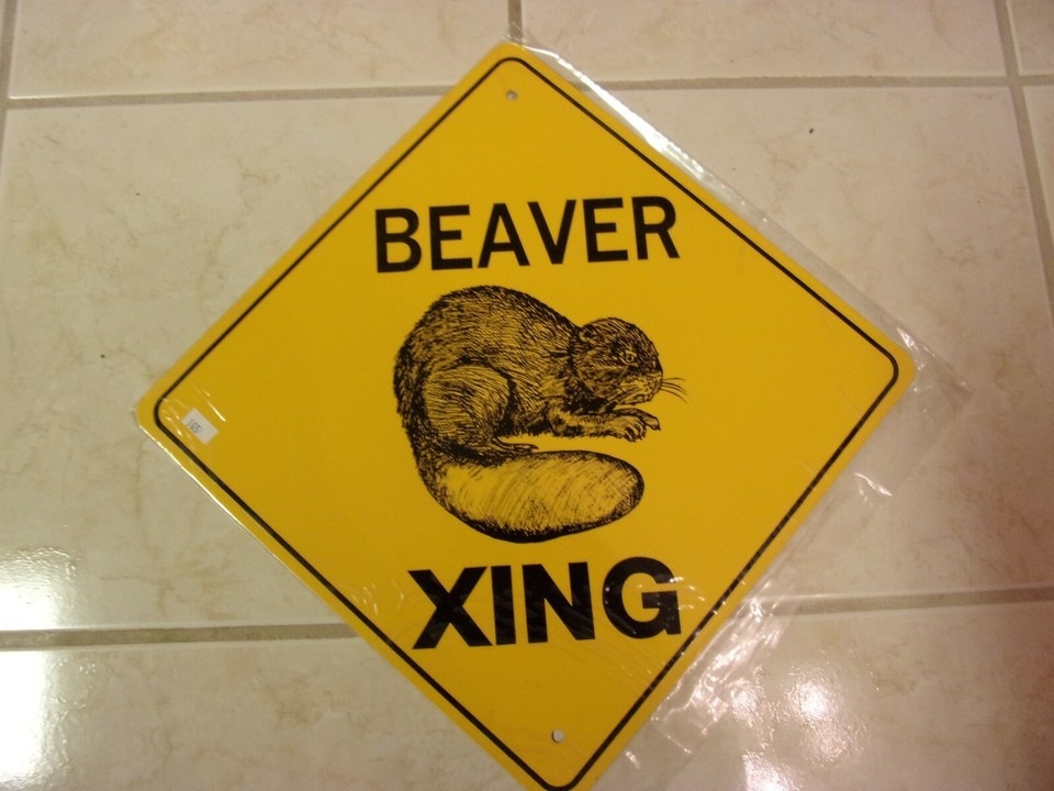 BEAVER XING Aluminum Novelty Amber Sign 17