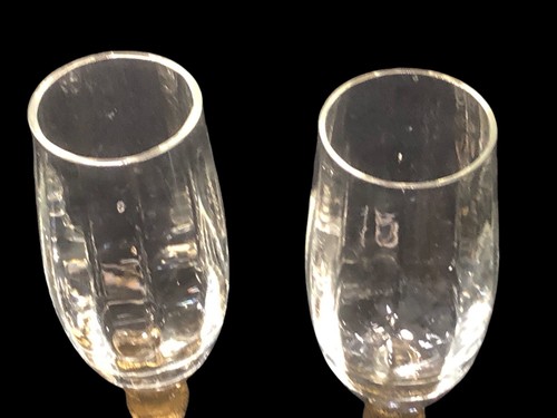 Set Of 4 Gold Flecked Stem Crystal Champagne Flutes With Clear Ribbed Bowl - Picture 4 of 4