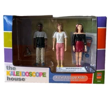 Bozart 1:12 The Kaleidoscope House Kids and India the Cat 30049
