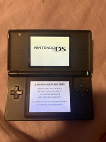 Nintendo DS Lite Console (USG-001) w/ Charger & Pok&eacute;mon Role Playing Game Lot