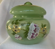 Fenton Puff Powder Box Opaline green glass 2006 Family Signature Series numbered