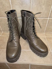 Franco Sarto Jetson Women's  Lace-Up Ankle Stacked Heels Boots size 9.5 Olive