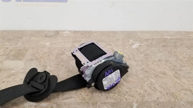 14 BMW M5 F10 SEAT BELT RETRACTOR FRONT RIGHT PASSENGER BLACK Foto 4 de 4